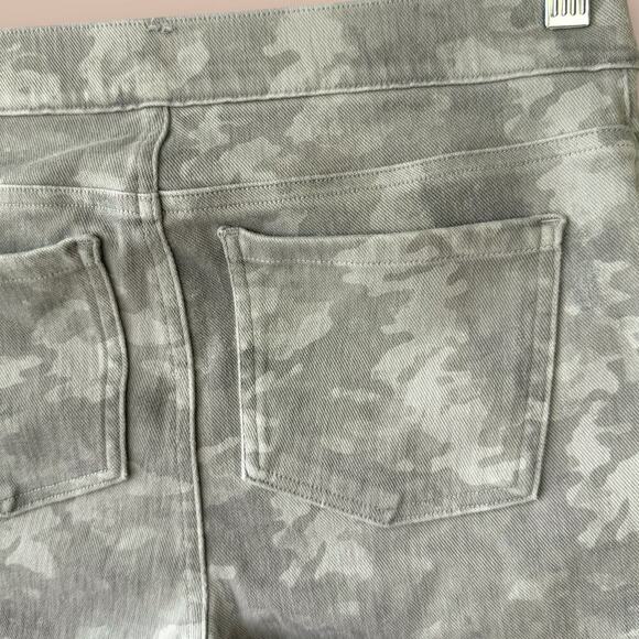 SPANX Camo Jeggings Slim Fit Ankle Leggings Pull On Size M Stone Washed Stretchy - Picture 10 of 16